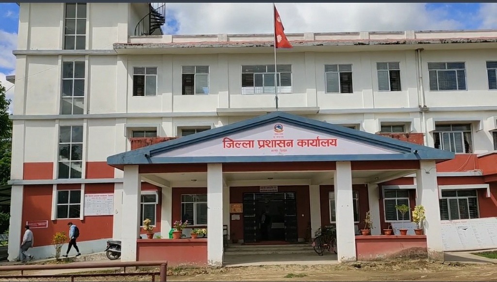 निषेधाज्ञालाई थप कडाई गर्न सबै प्रमुख जिल्ला अधिकारीहरुलाई सर्कुलर अनावश्यक रुपमा हिँडडुल गर्नेलाई जरिवाना हुने