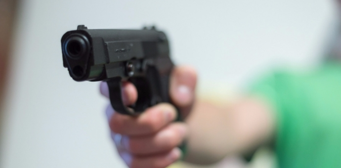 १२ काे परीक्षा दिएर फर्किदै गरेकी छत्रालाई गाेली प्रहार