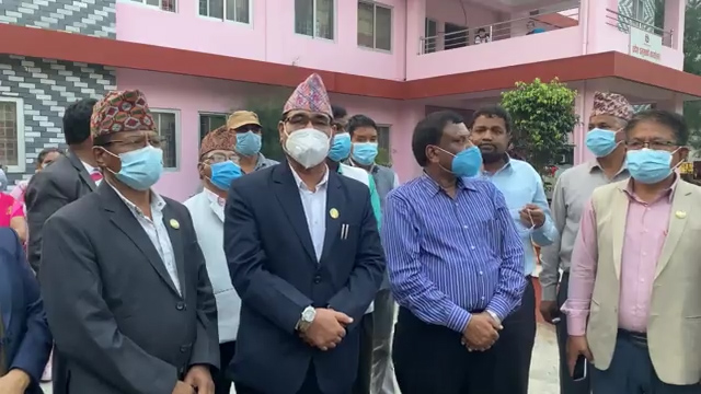 कुलप्रसाद केसीद्वारा कानूनी रुपमा मुख्यमन्त्रीकाे जिम्मेवारी सम्हालेकाे घाेषणा