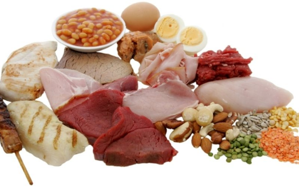 शरीरमा प्रोटिनको कमीले समस्या आउला, कस्ता हुन्छन् लक्षण ?