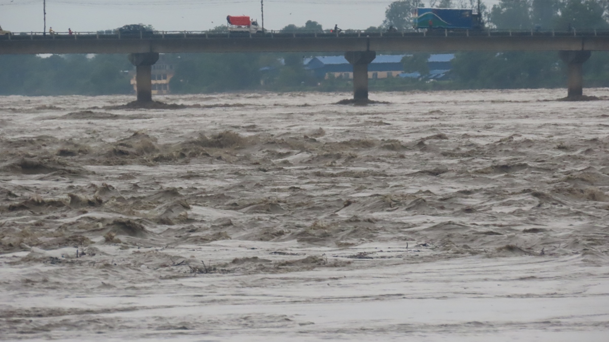 चितवनका एक लाख २८ हजार जना विपद्को जोखिममा