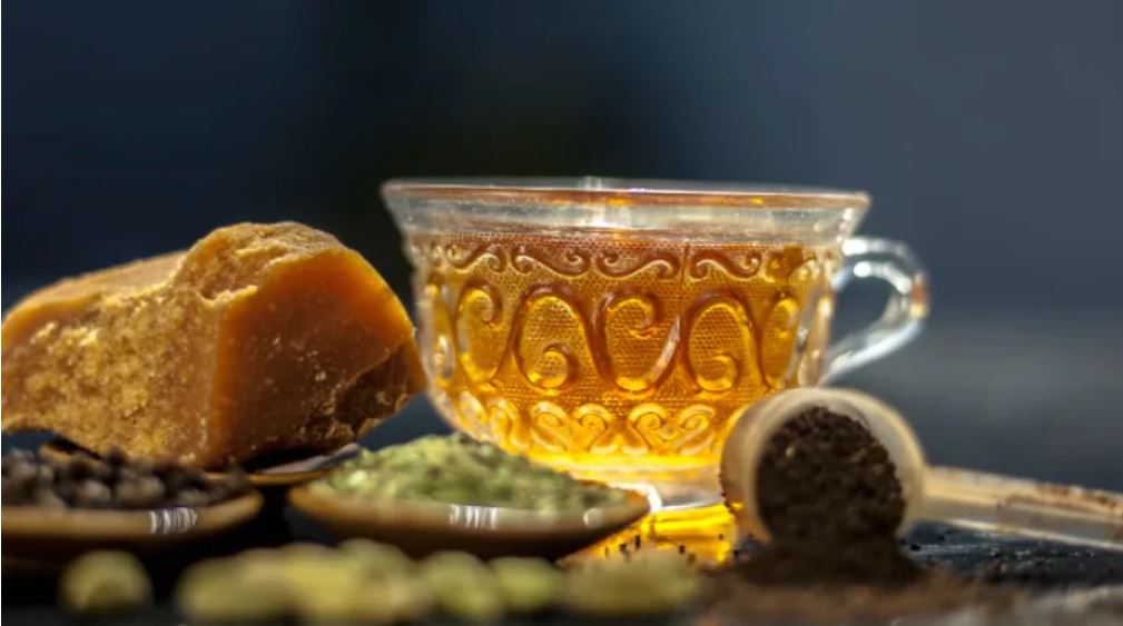 हरेक बिहान खाली पेटमा सख्खर र तातोपानी