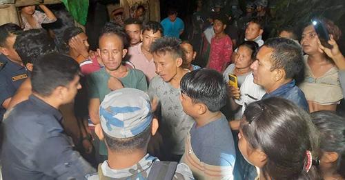 चितवनमा घनले टाउकोमा हानेर छिमेकीको ह’त्या, आ’रोपी प’क्राउ