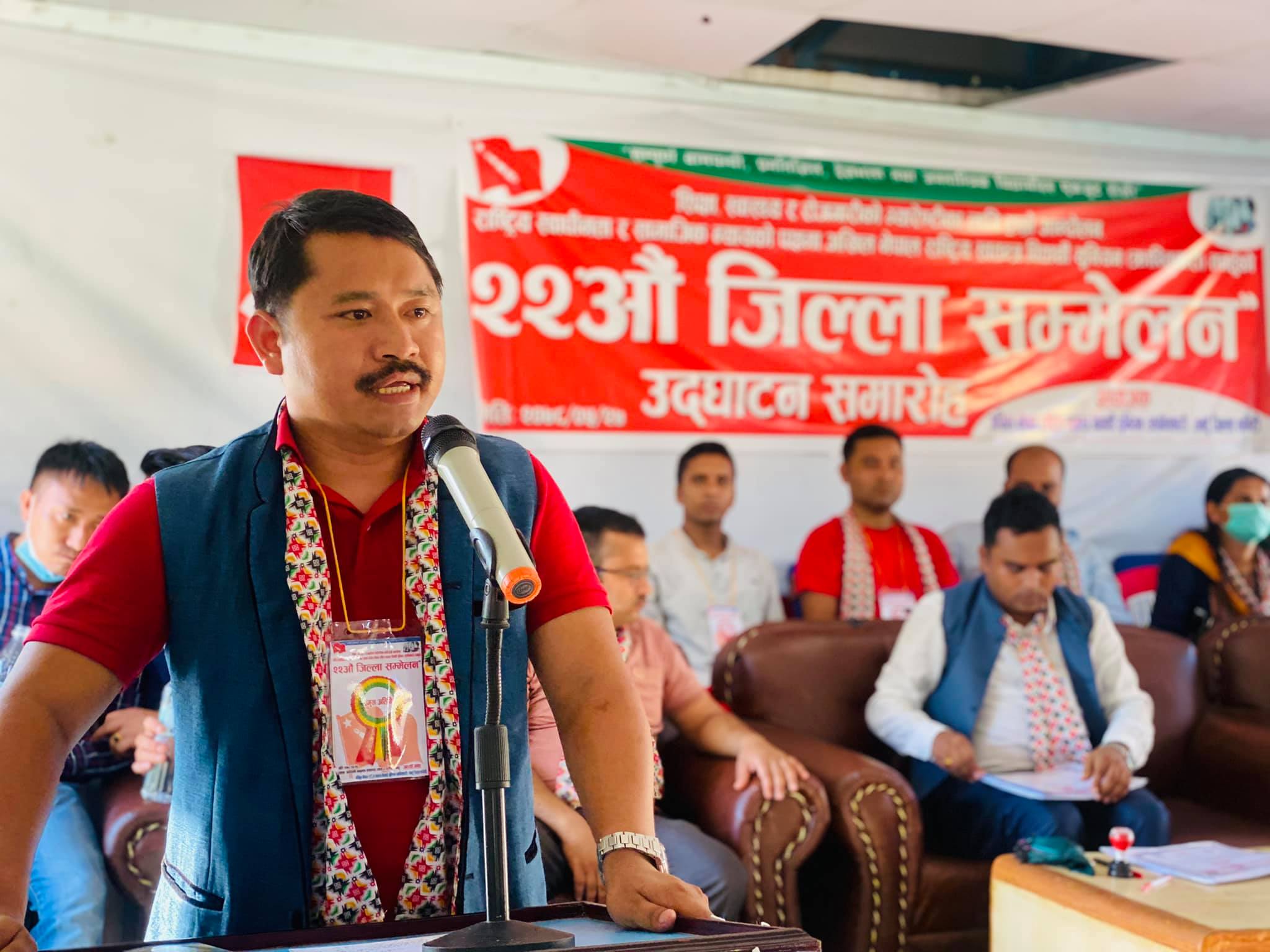 आउँदो चुनावमा एमालेलाई ‘पत्तासाफ’ पार्छौं : दिपेश पुन