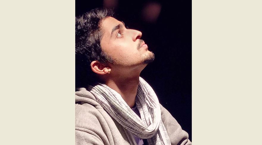 चितवनका सुमित जो २३ वर्षको उमेरमै नेपाली चलचित्रको सहायक निर्देशक बने