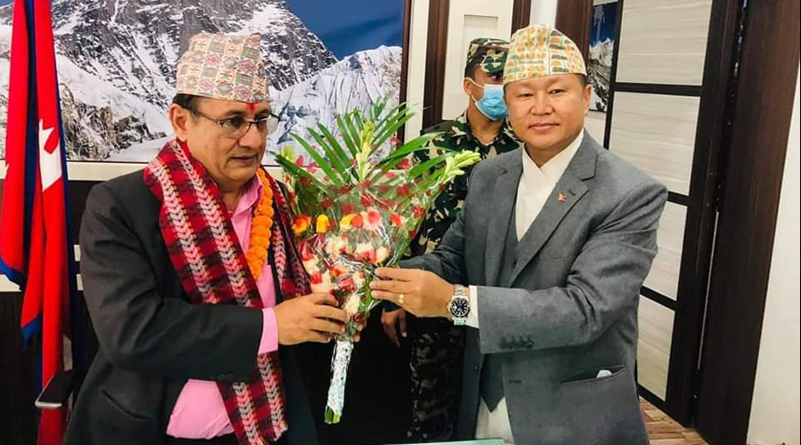 बहुमत जुटाएरै देखाउँछु मुख्यमन्त्रीमा टिक्छु : भीम आचार्य