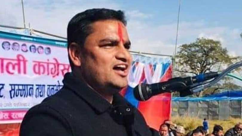 एमालेभित्रको आन्तरिक लोकतन्त्र ओलीको कब्जामा रह्यो : प्रदीप पौडेल