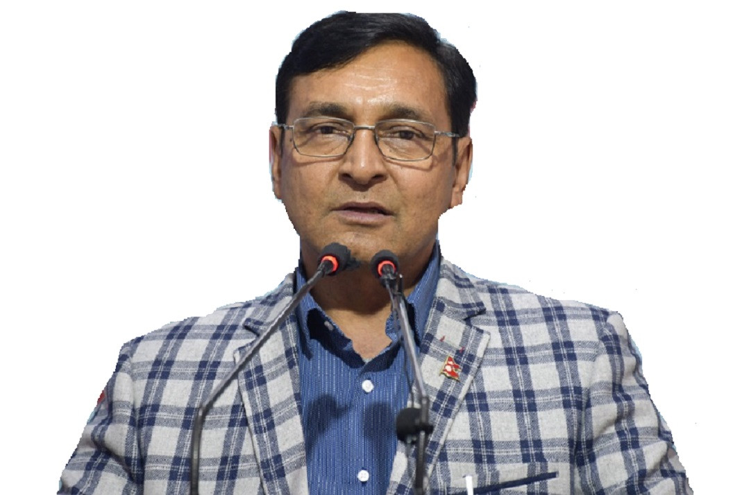 केपी ओलीसँग टिक्न नसकेर प्रचण्ड भागे : टोपबहादुर रायमाझी