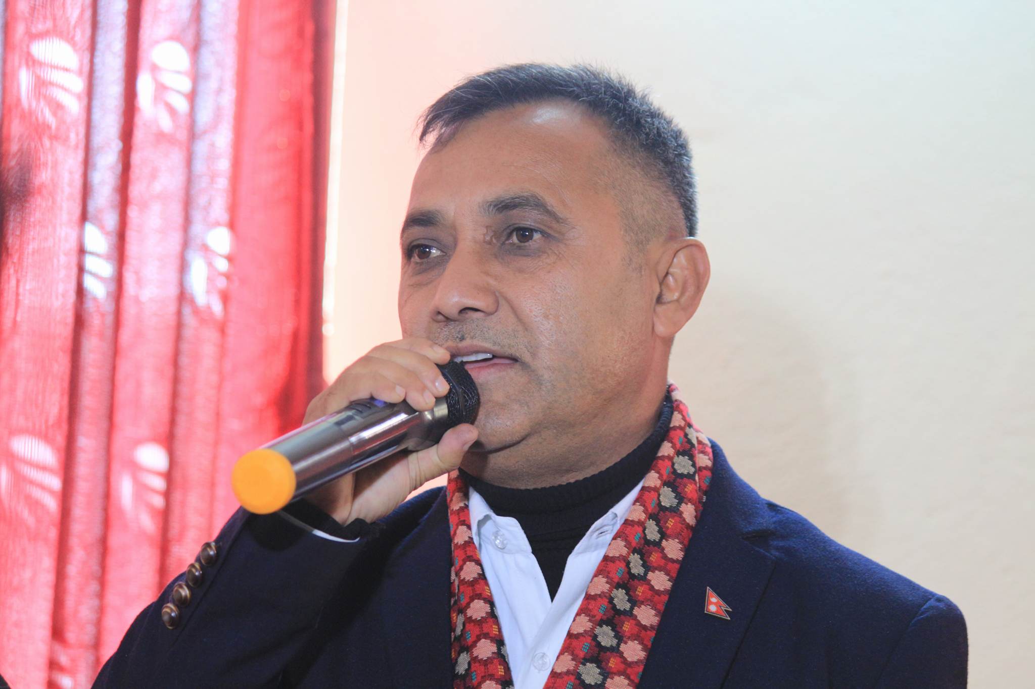 ओलीलाई विश्वप्रकाशको जवाफ : एमालेले चाहँदैमा सरकार ढल्दैन