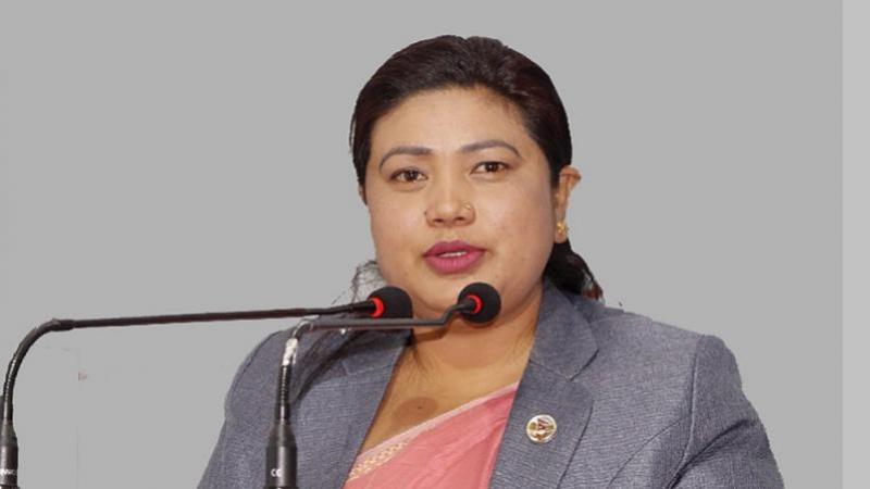 मेटमणिप्रति सान्त्वना दिँदै शान्ताले भनिन् : पार्टी फोरेर मन्त्री हुने रहर पूरा गर्नेलाई बधाई