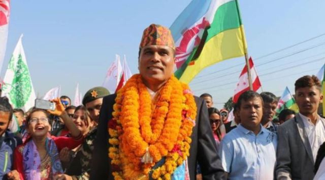 कमल थापालाई झट्का : विक्रम पाण्डेको समर्थन राजेन्द्र लिङदेनलाई