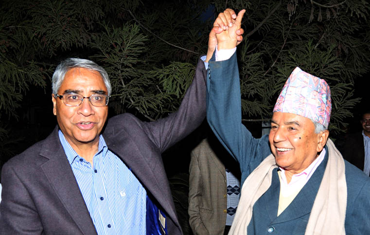 देउवाले पौडेललाई भने– सन्यास लिने कुरा नगर्नुस् राष्ट्रमा तपाईंको अझै खाँचो छ