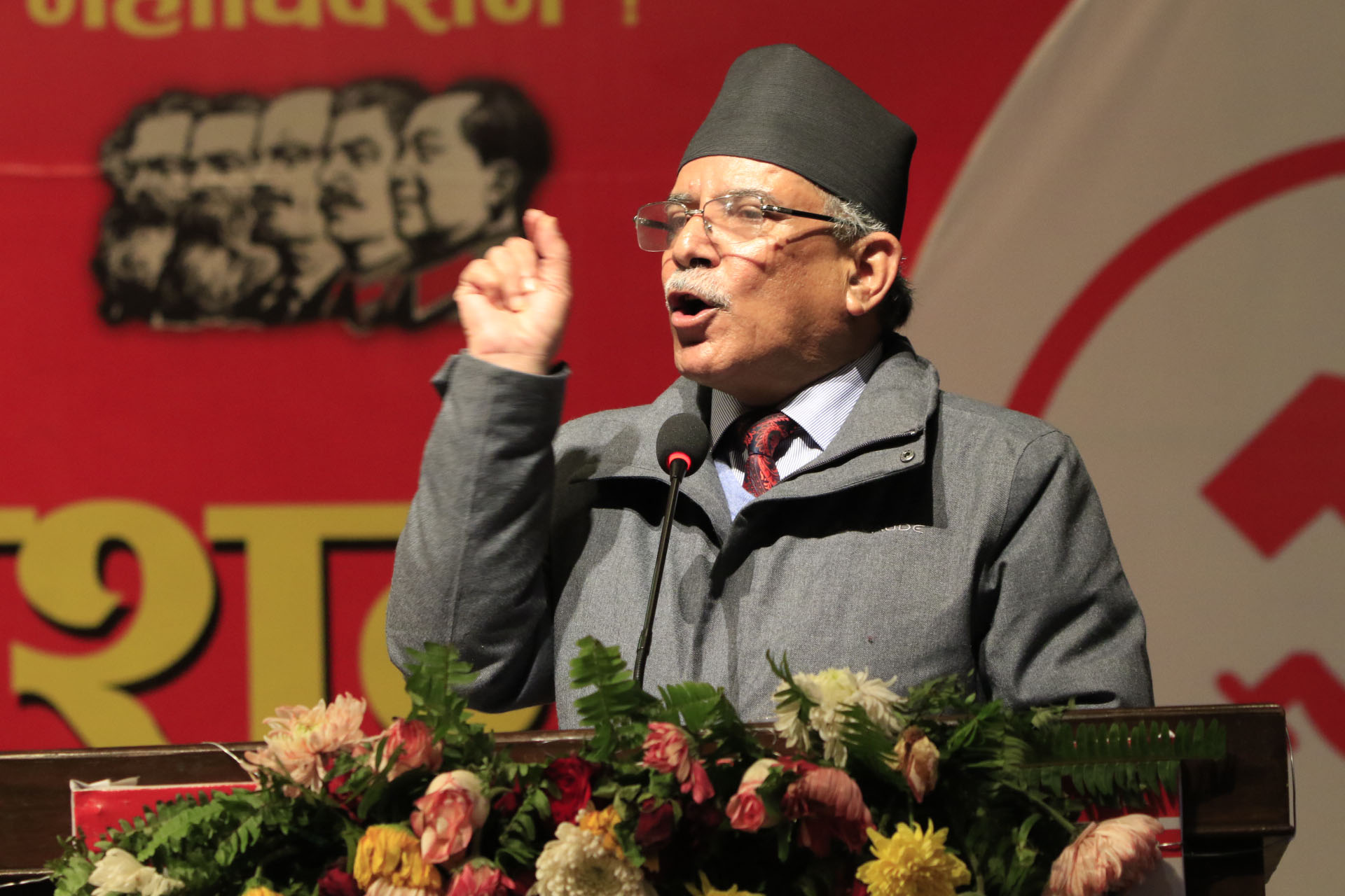 खुमलटार छाडेर झुपडीमा पनि बस्न तयार छु : प्रचण्ड