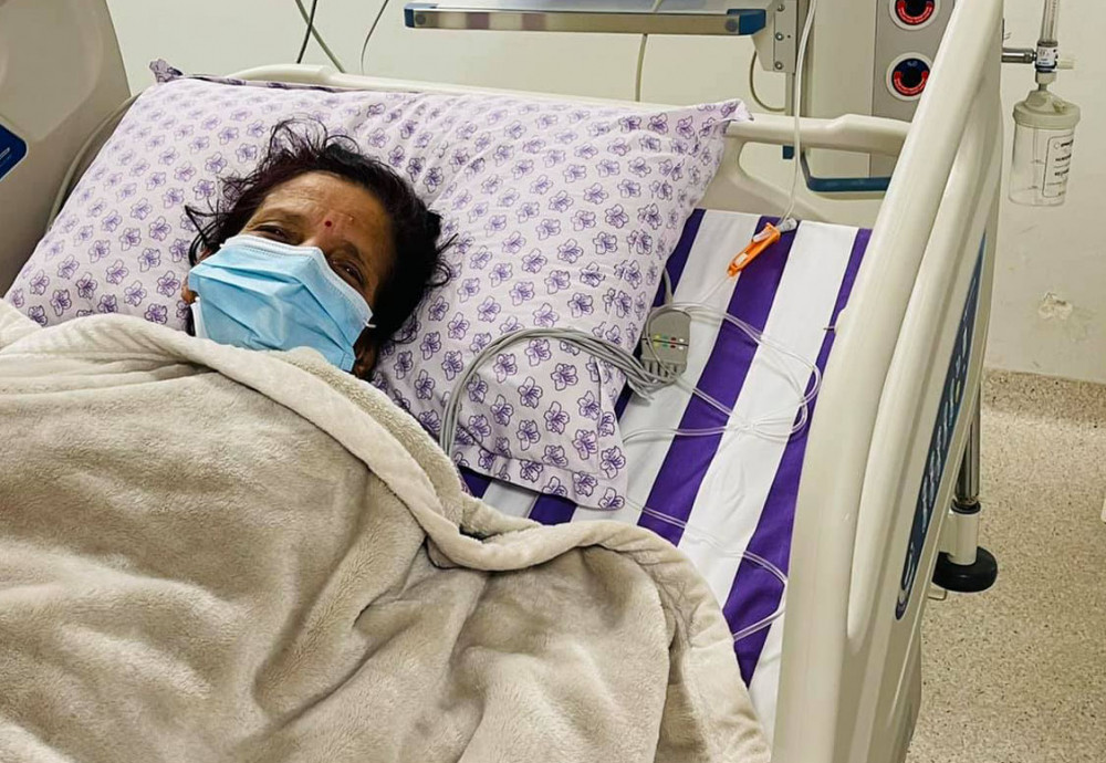 प्रचण्ड पत्नी सीता दाहाललाई कोरोना संक्रमण, आईसीयूमा उपचार जारी