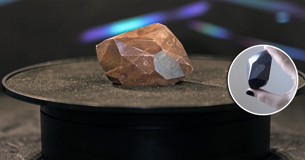 अन्तरीक्षबाट झरेको कालो हीरा ६० लाख डलरमा विक्रीमा राखियो