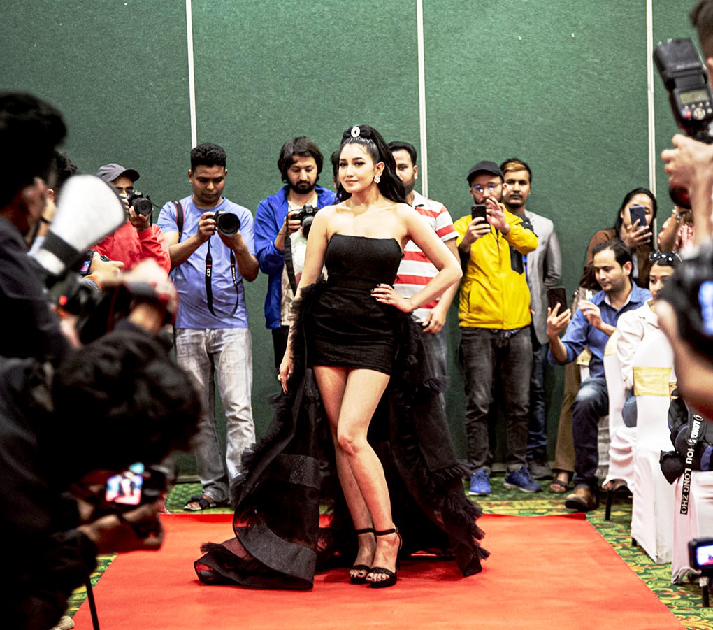 आँचललाई बल्ल हिरोइन भएको महसुस !