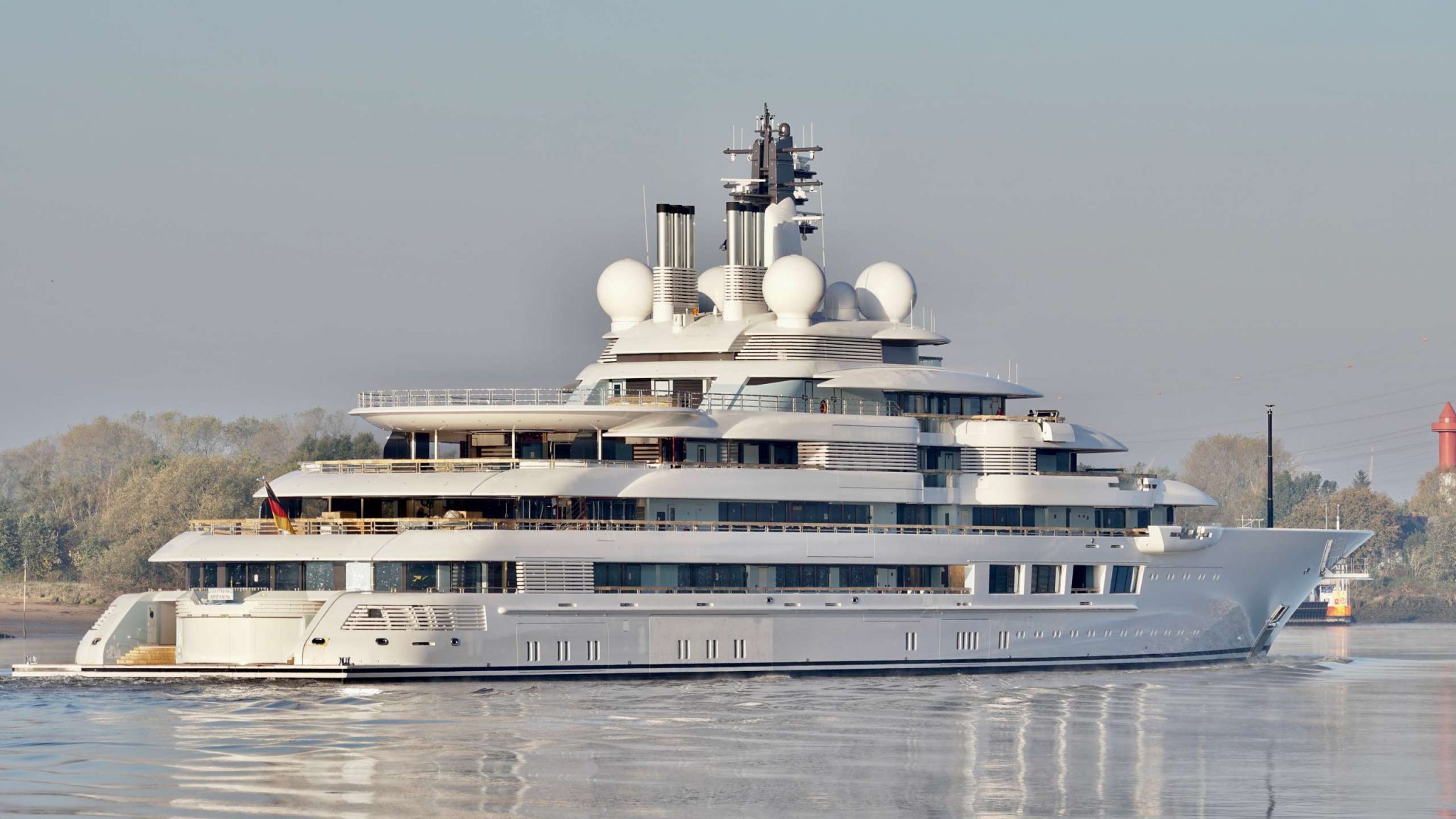 रूसी राष्ट्रपति पुटिनको ७४ अर्ब रूपैयाँको सुपरयाट इटलीले जफत गरिदियो