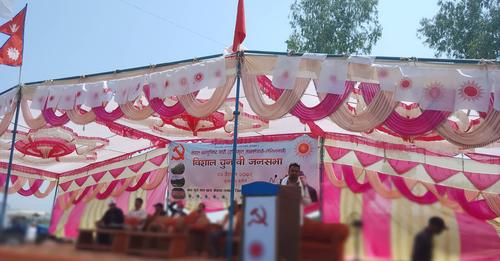 ओलीले मन्चमा भाषण गर्दै गर्दा ‘सर्प’आएपछि…