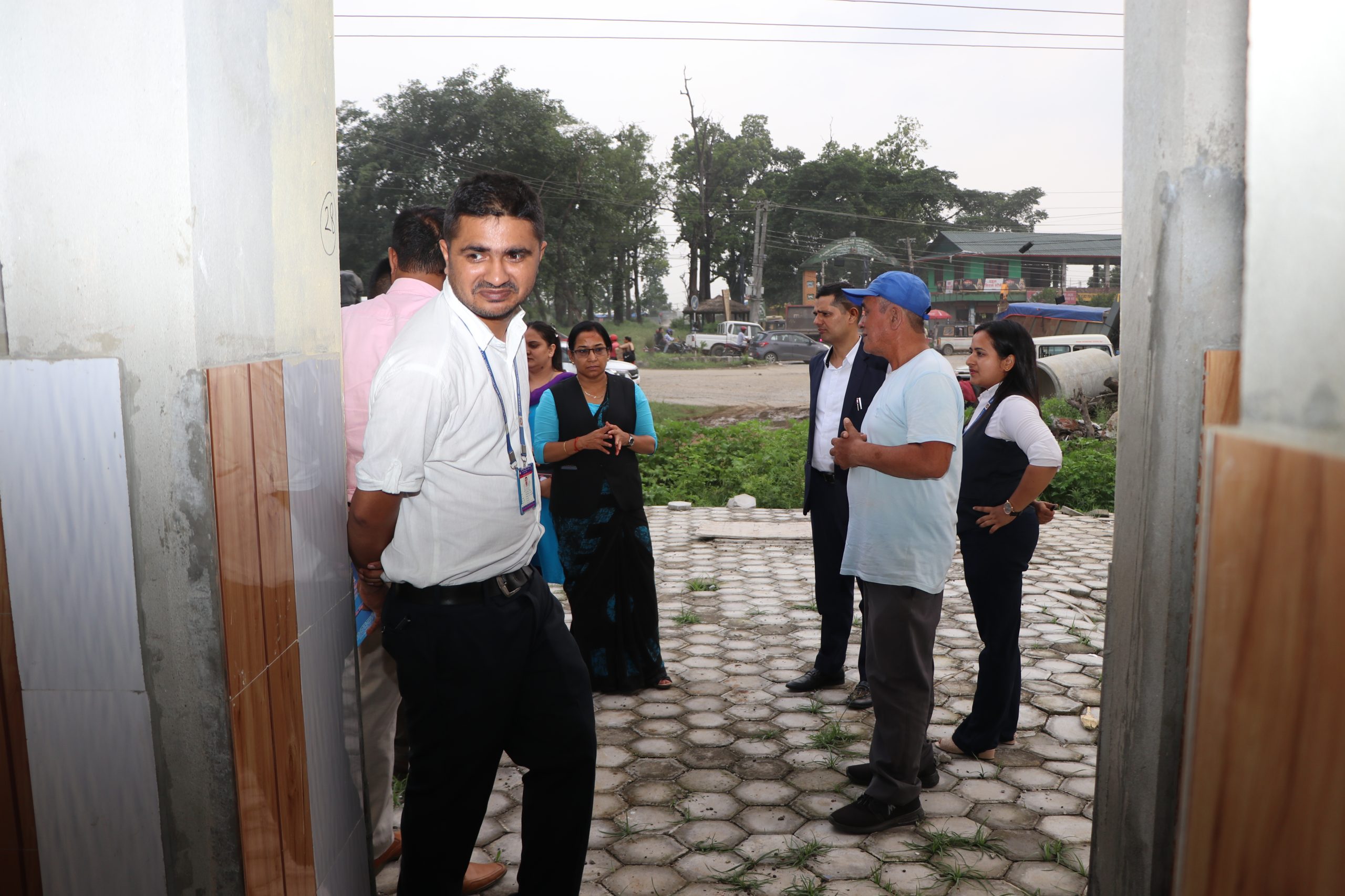 मेयर दाहालद्धारा निर्माणधिन सार्वजनिक शौचालयको अनुगमन