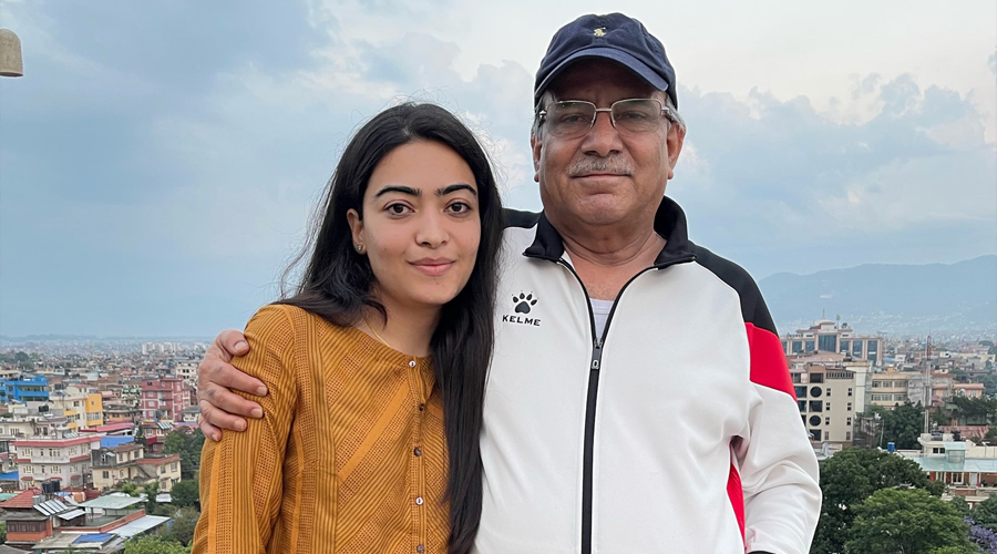 सृष्टि बनिन्  अखिल क्रान्तिकारीको केन्द्रीय सदस्य