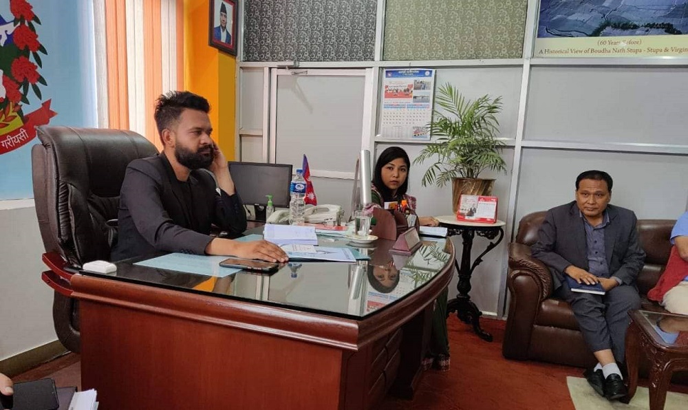 घिसिङले भेटे मेयर बालेन्द्रलाई