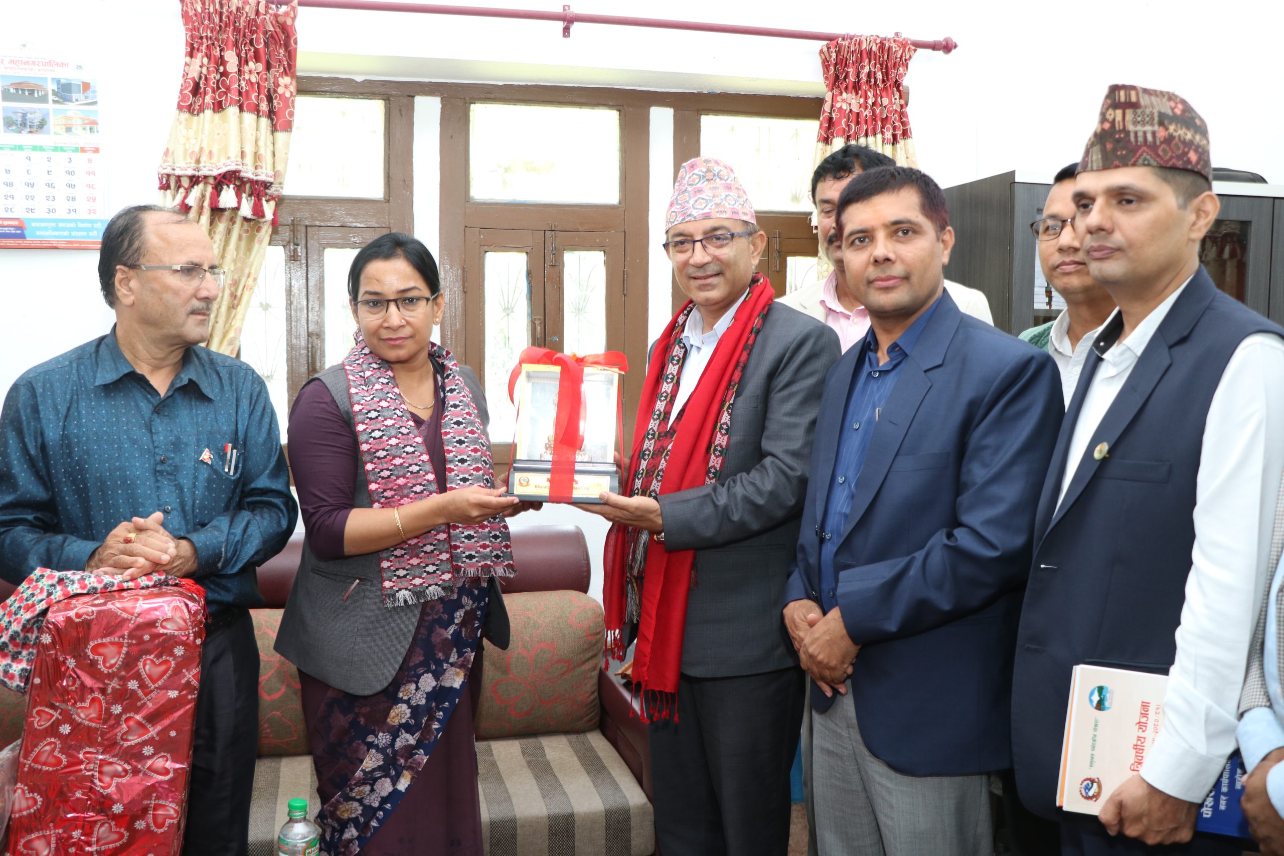 भरतपुर र पोखरा महानगरपालिका प्रमुखबीच भेटवार्ता