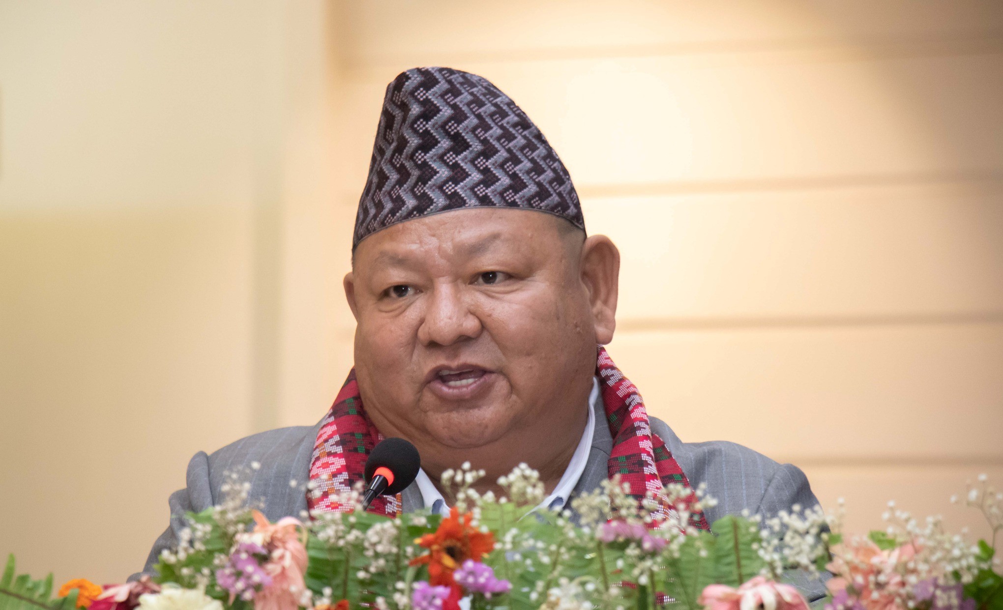 अबदेखि त्रिभुवन विमानस्थलमा यात्रुले नाक छोपेर हिँड्नुपर्दैन : मन्त्री आले