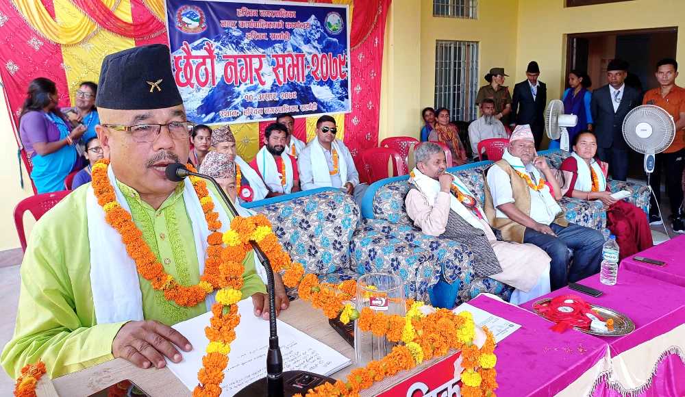 नगर सभामा मेयरको कसम : भ्रष्टाचार गर्दिन, गरेँ भनेँ झाडु लाउनु