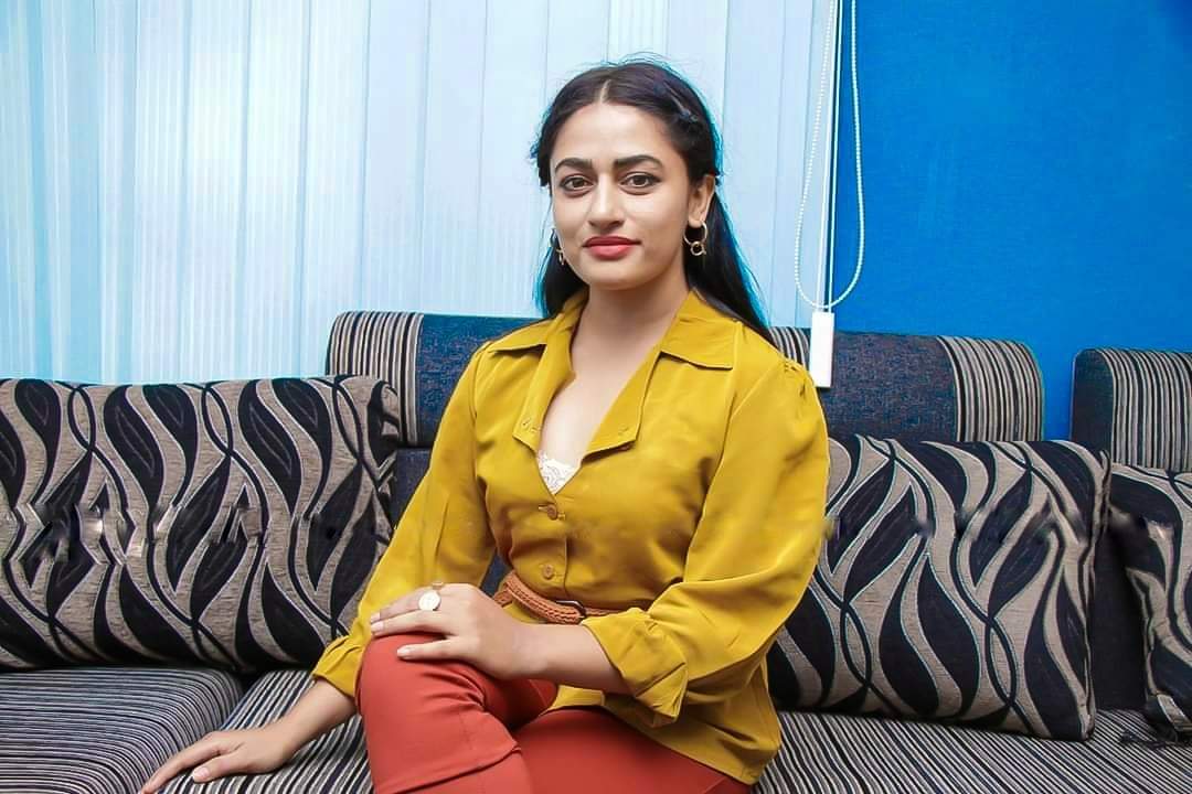 इञ्जिनियरिङकी विद्यार्थी सुरक्षा  पन्त-  जसले  कलाकारीतामा पछाडि फर्केर हेर्नुपरेन