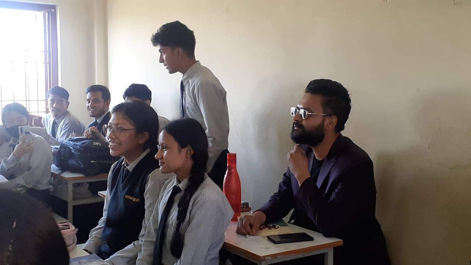 विश्व निकेतन पुगेका मेयर बालेन्द्र भन्छन्– विद्यालयको गुणस्तरको मानक महानगरमै रहेछ