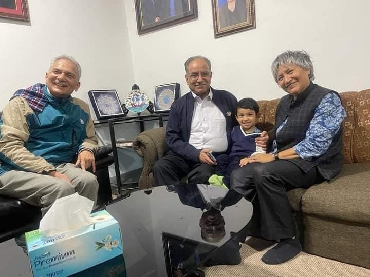 उम्मेदवारी दर्ता गर्न प्रचण्डसँगै गोरखा जाँदै बाबुराम