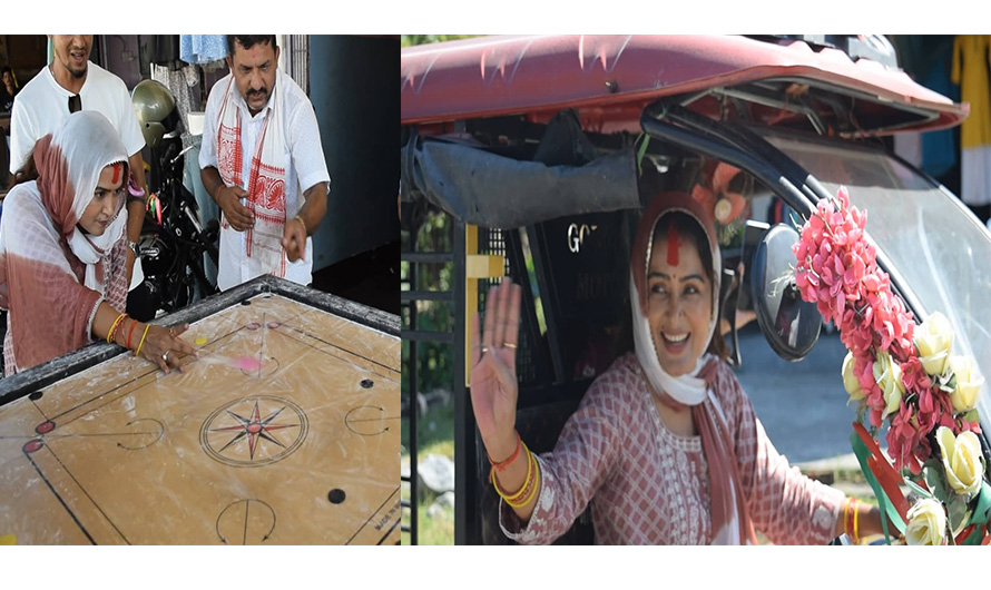 रिक्सा चलाएर भोट माग्न जनताको घरदैलोमा रेखा