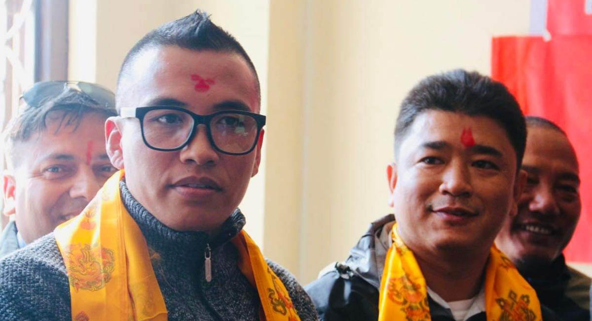 काभ्रे एमालेका नगर कमिटी सह-इञ्चार्ज र उपसचिव माओवादीमा प्रवेश