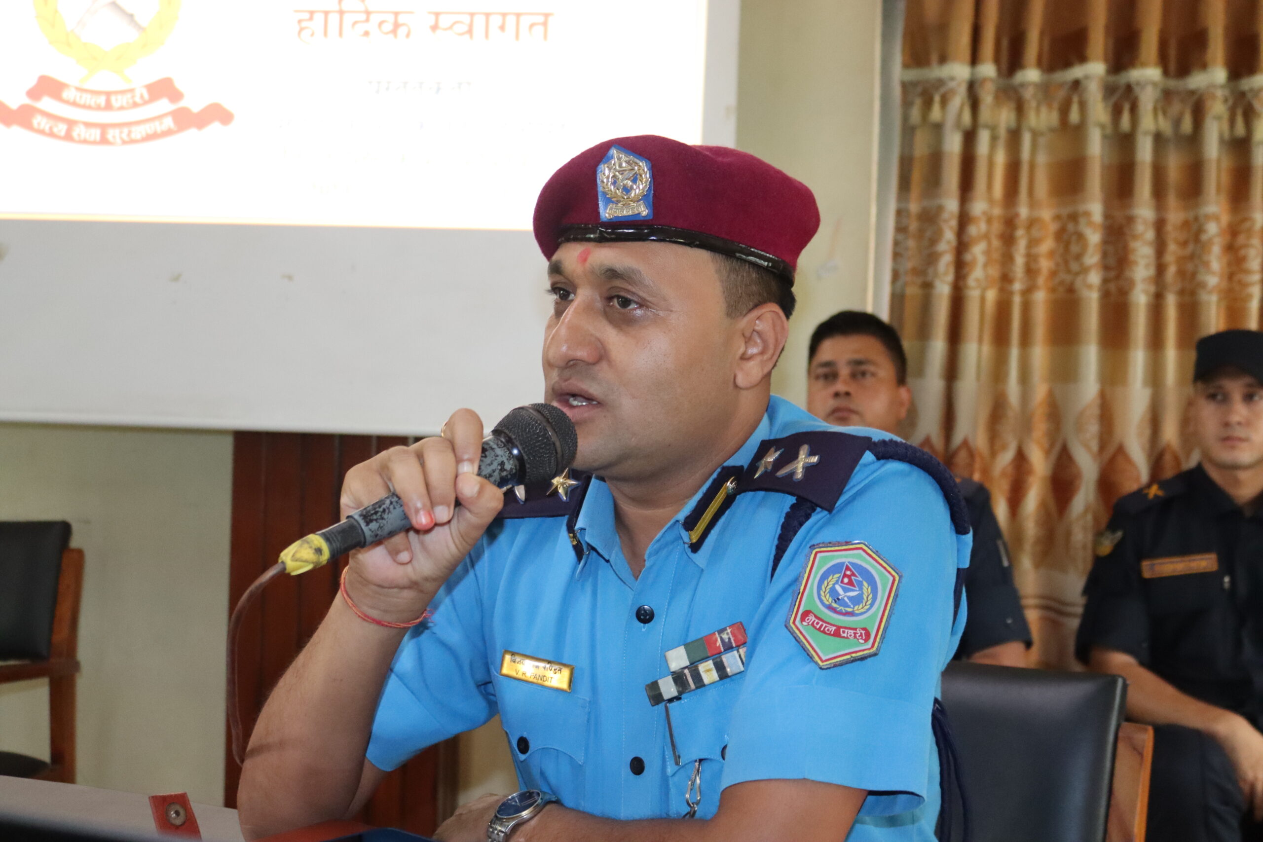 दसैँमा चितवन प्रहरी २४ सै घण्टा हाइअलर्टमा, ठाउँठाउँमा सरप्राइज चेकिङदेखि सादा पोशाकमा गस्ती