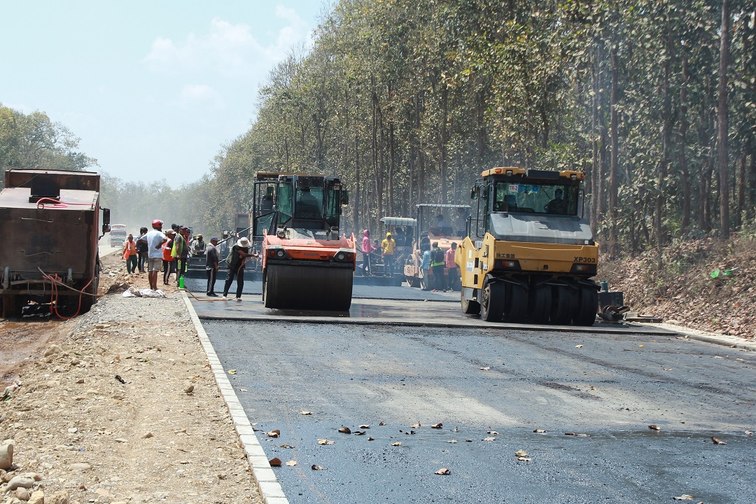 नारायणगढ–बुटवल सडकखण्डः १८ किलोमिटर कालोपत्र