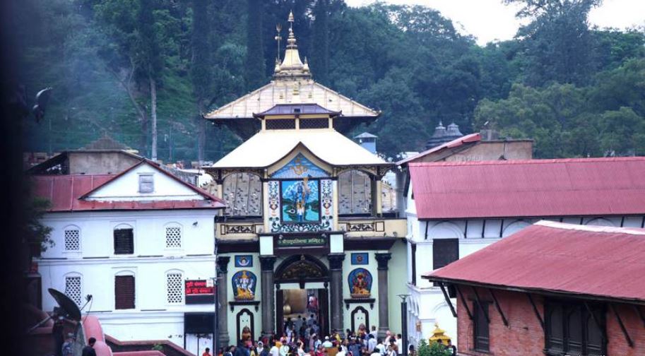 पशुपतिनाथको जलहरी प्रकरणका तीन जनालाई सफाइ