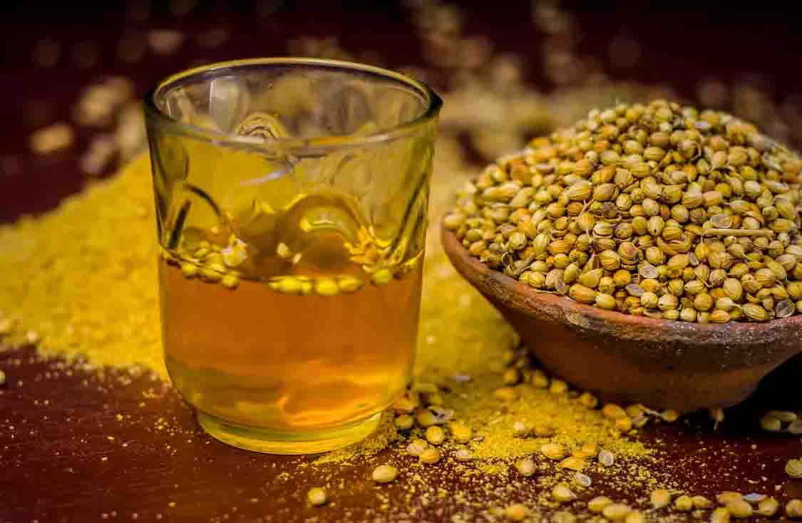 थाइराइडदेखि पाचन र महिनावारी समस्याका लागि अमृत समान धनियाँपानी