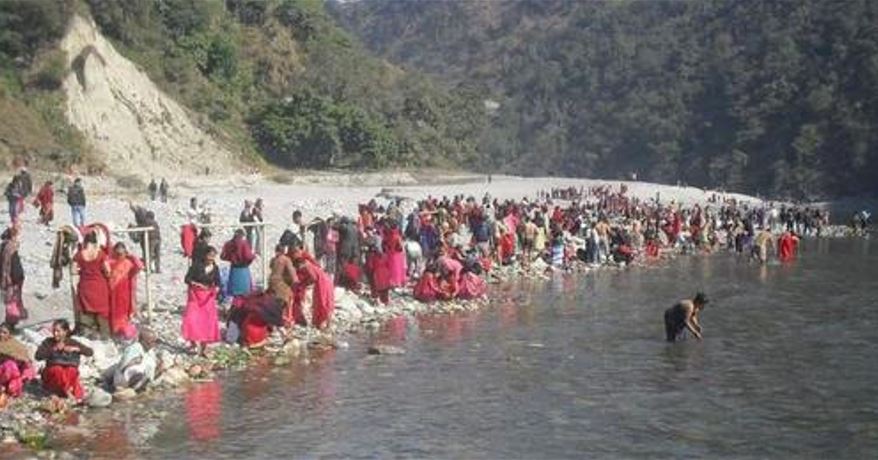 कालीगण्डकीमा स्नान गर्नेको घुइँचो