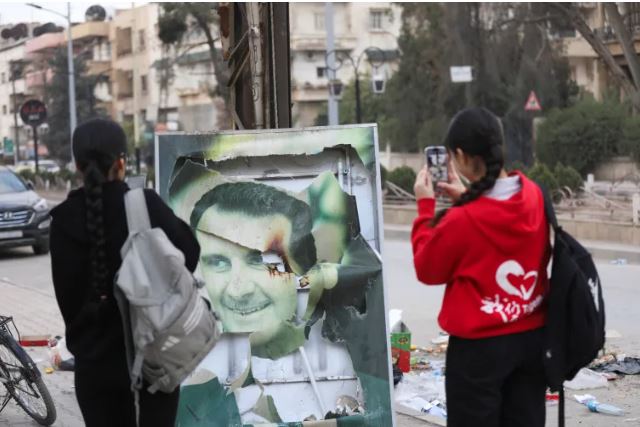 रूसले भन्यो, ‘अल असदले शान्तिपुर्ण शक्ति हस्तान्तरणको आदेश दिएर देश छाडे’