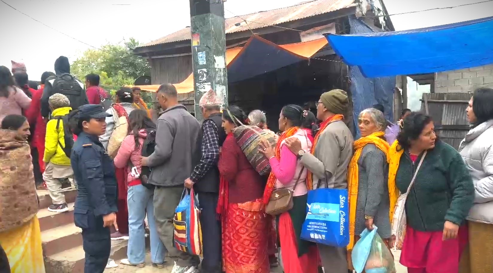 देवघाट महामहोत्सवको १२औं दिन: षटतिला एकादशीको विशेष अवसरमा तीन लाख भक्तजनद्वारा दर्शन र स्नान