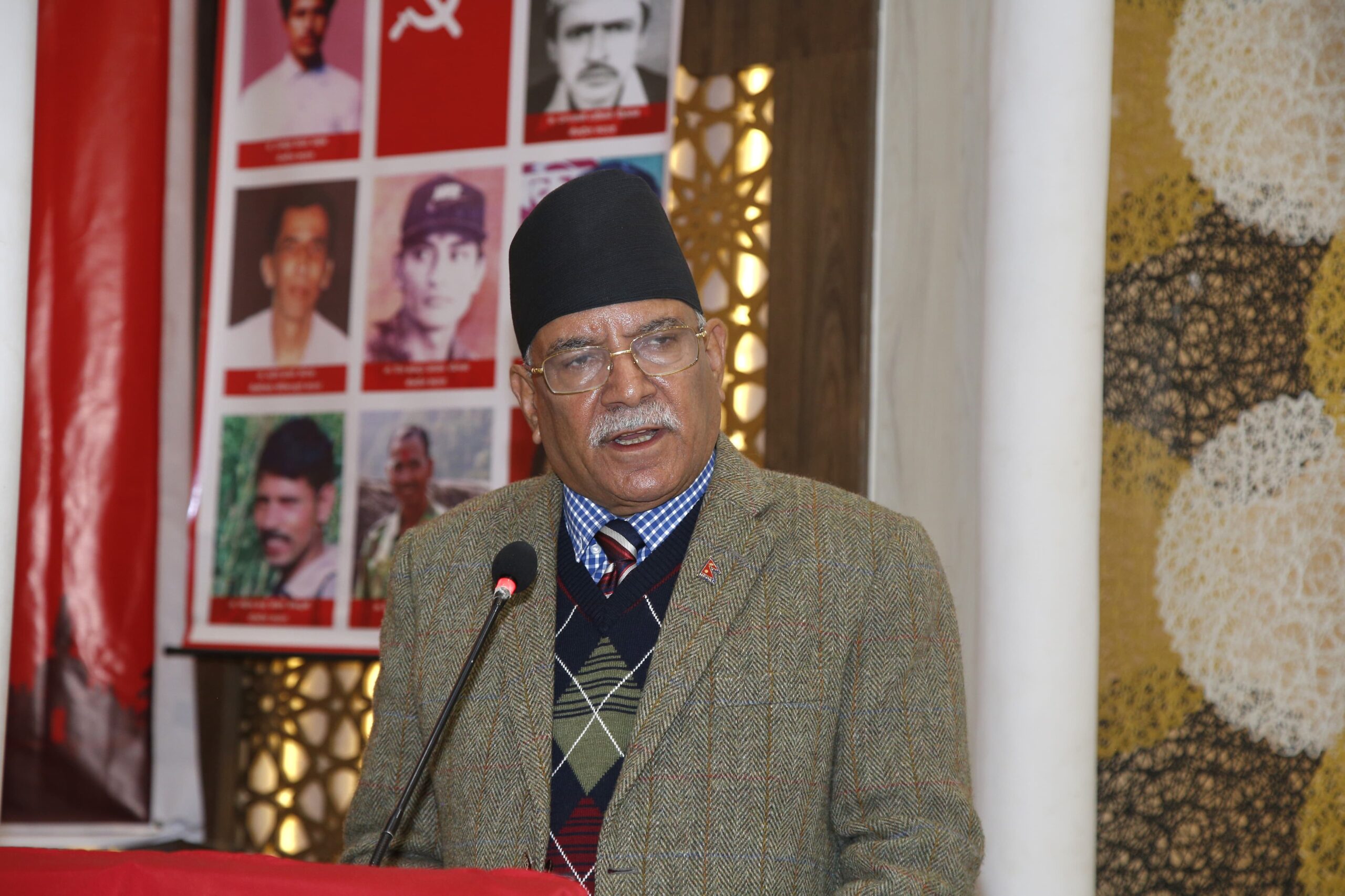 केन्द्रीय समिति बैठक समाजवादी क्रान्तिको कोशेढुंगा: प्रचण्ड