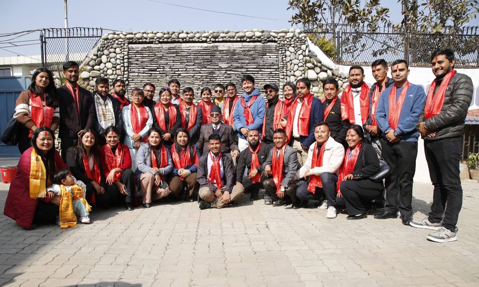 प्रचण्ड र अखिल क्रान्तिकारीका नवनिर्वाचित पदाधिकारीबिच भेटबार्ता