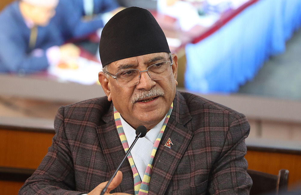 कुलमानलाई हटाएर सरकारले गलत गर्‍यो : प्रचण्ड