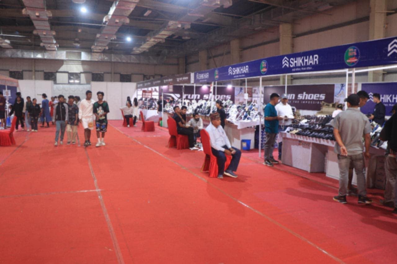 जुत्ता मेलामा ग्राहकको आकर्षण बढ्दो, एक महिना चल्ने