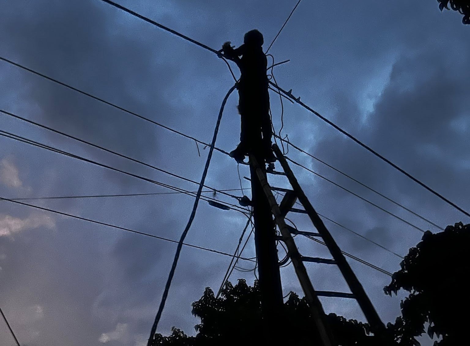 पश्चिम चितवनमा आज ६ घण्टा विद्युत् आपूर्ति अवरुद्ध हुने