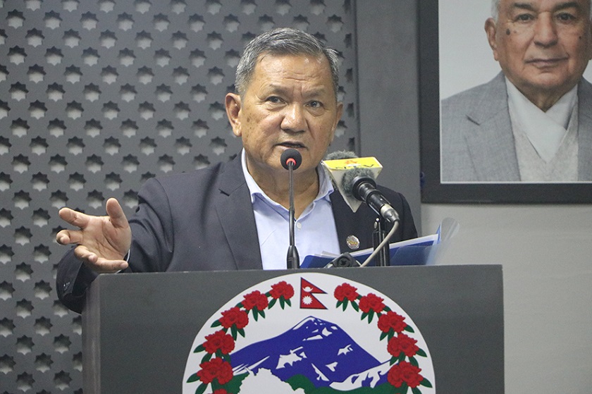 सहमति जुटे मन्त्रिपरिषद् पुनर्गठन हुन सक्छ: सञ्चारमन्त्री गुरुङ