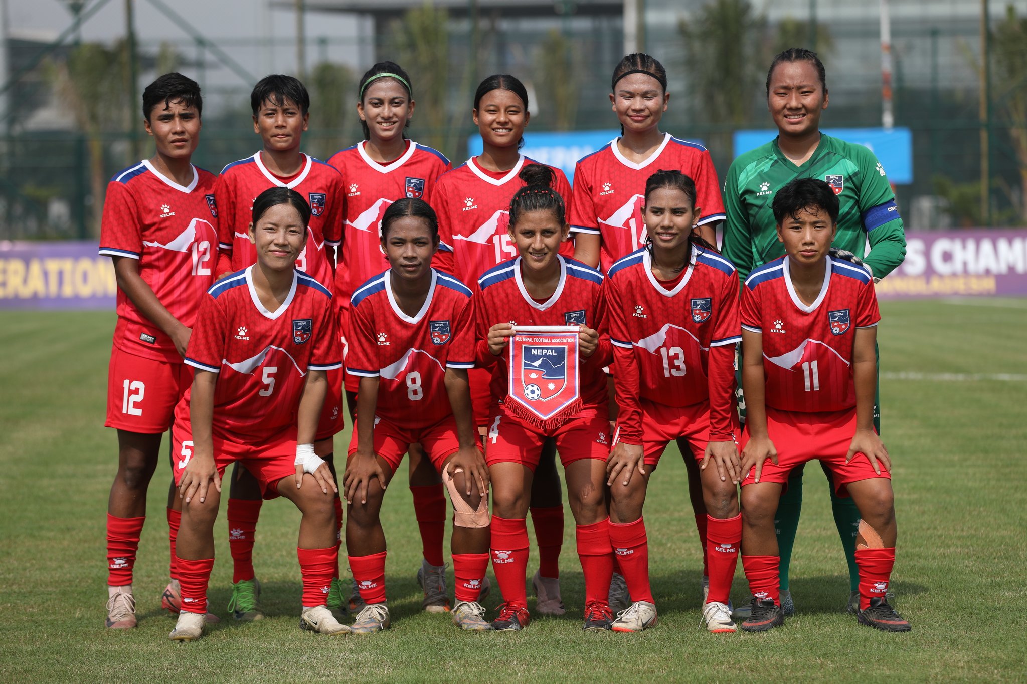 जित्नै पर्ने दबाबका बिच नेपाली महिला फुटबलर बंगलादेशसँग भिडदैँ