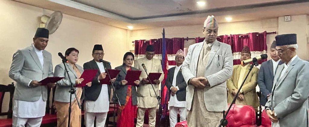 बागमतीका नवनियुक्त पाँच मन्त्रीले लिए शपथ
