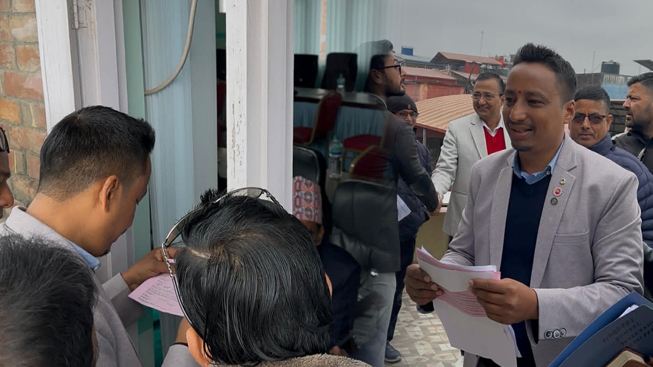 चितवन उद्योग वाणिज्य संघको अधिवेशनका लागि शिरीष पन्त समुहद्धारा मनोनयन दर्ता