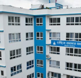 तालिममा आउने सांसदलाई रास्वपाको कडा निर्देशन, मोबाइल र आफन्त निषेध, फोटो खिच्न पनि नपाइने